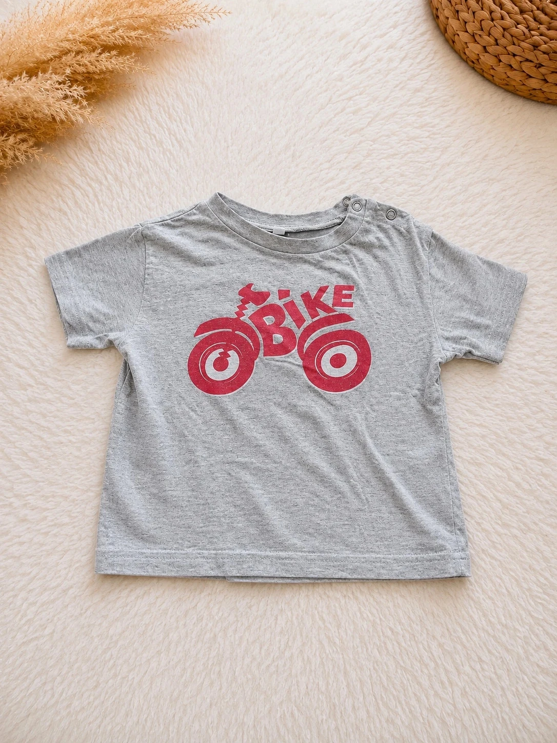 T-shirt bébé manches courtes – 18 mois – Bon état
